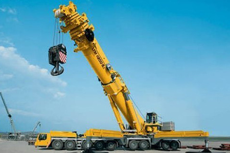 在东莞建桥工程中常用的起重机设备